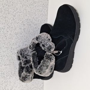 Women's Khombu Jessica All Weather Bootie Black leather Memory Foam Size 8